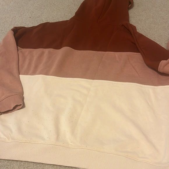 Pink Hoodie - Picture 4 of 5